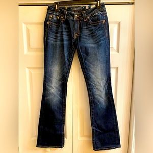 Miss Me - Bootcut, Signature-Rise (Mid-Rise) jean.  Size 29.  Like new.